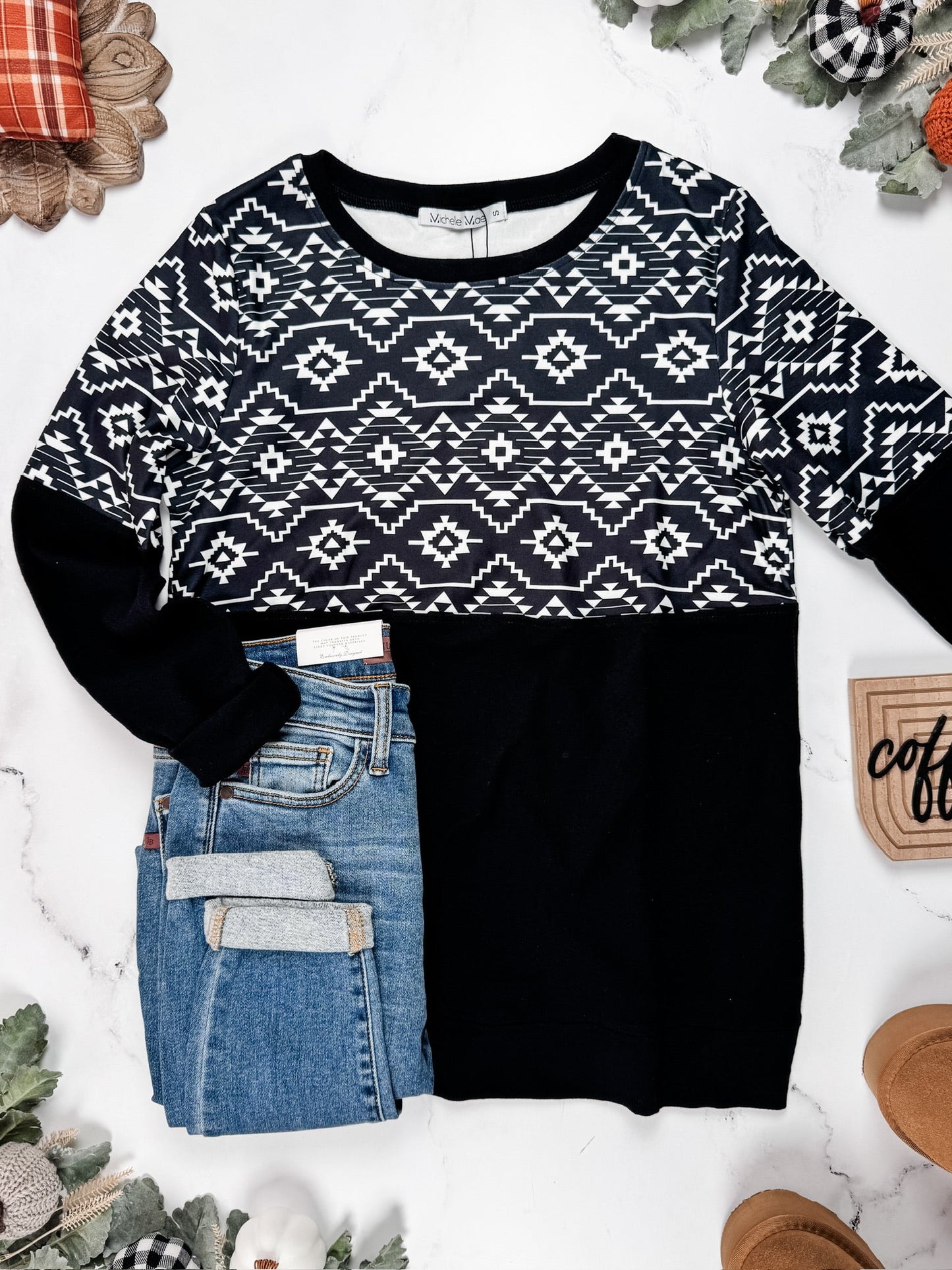 Michelle Mae Natalie Pullover - Black Geometric