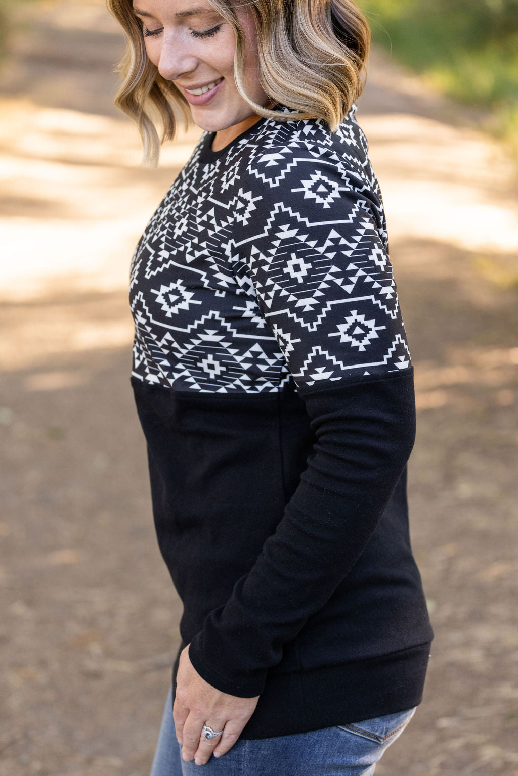 Michelle Mae Natalie Pullover - Black Geometric