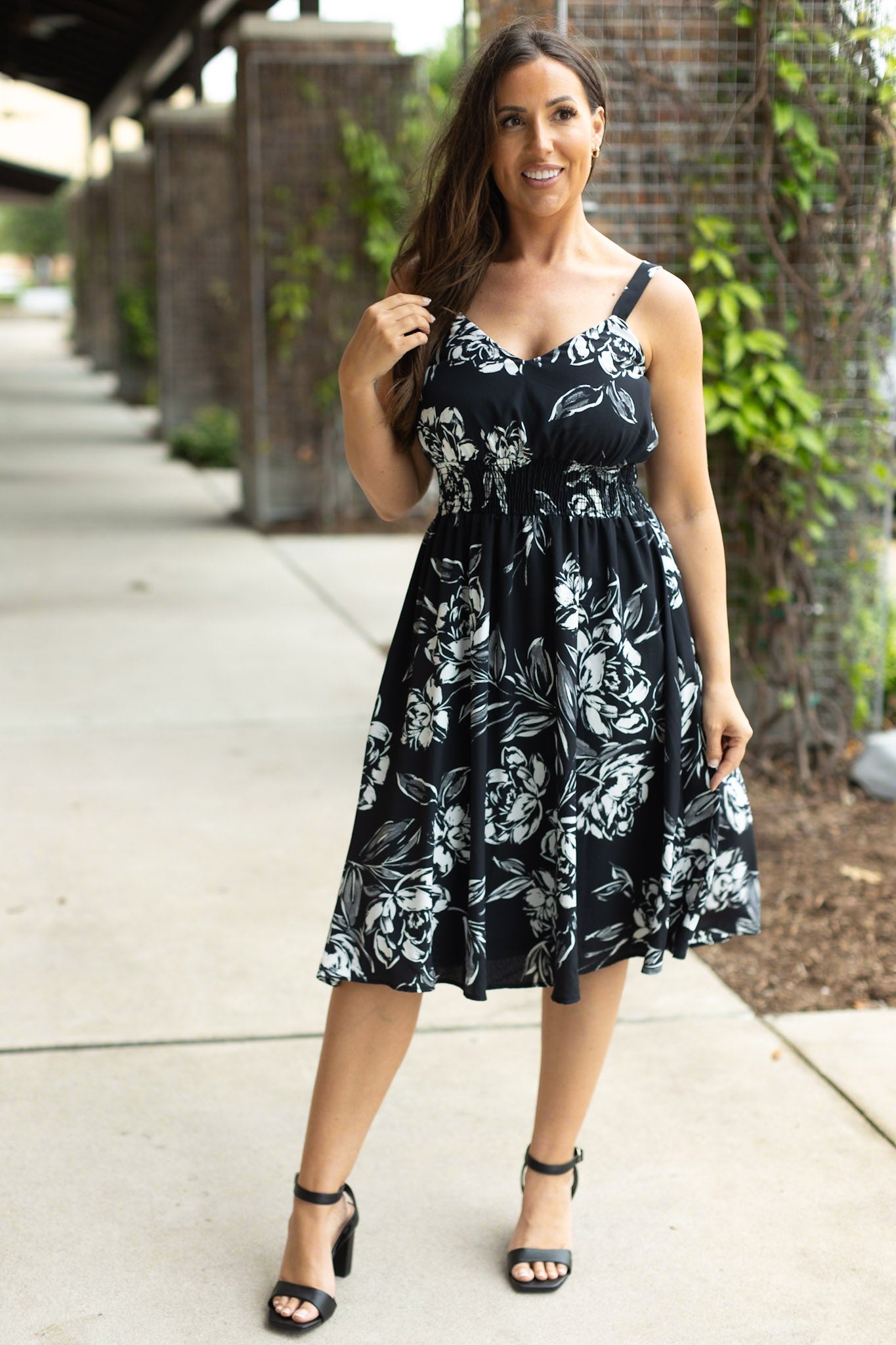 Michelle Mae Cassidy Midi Dress - Black and White Floral