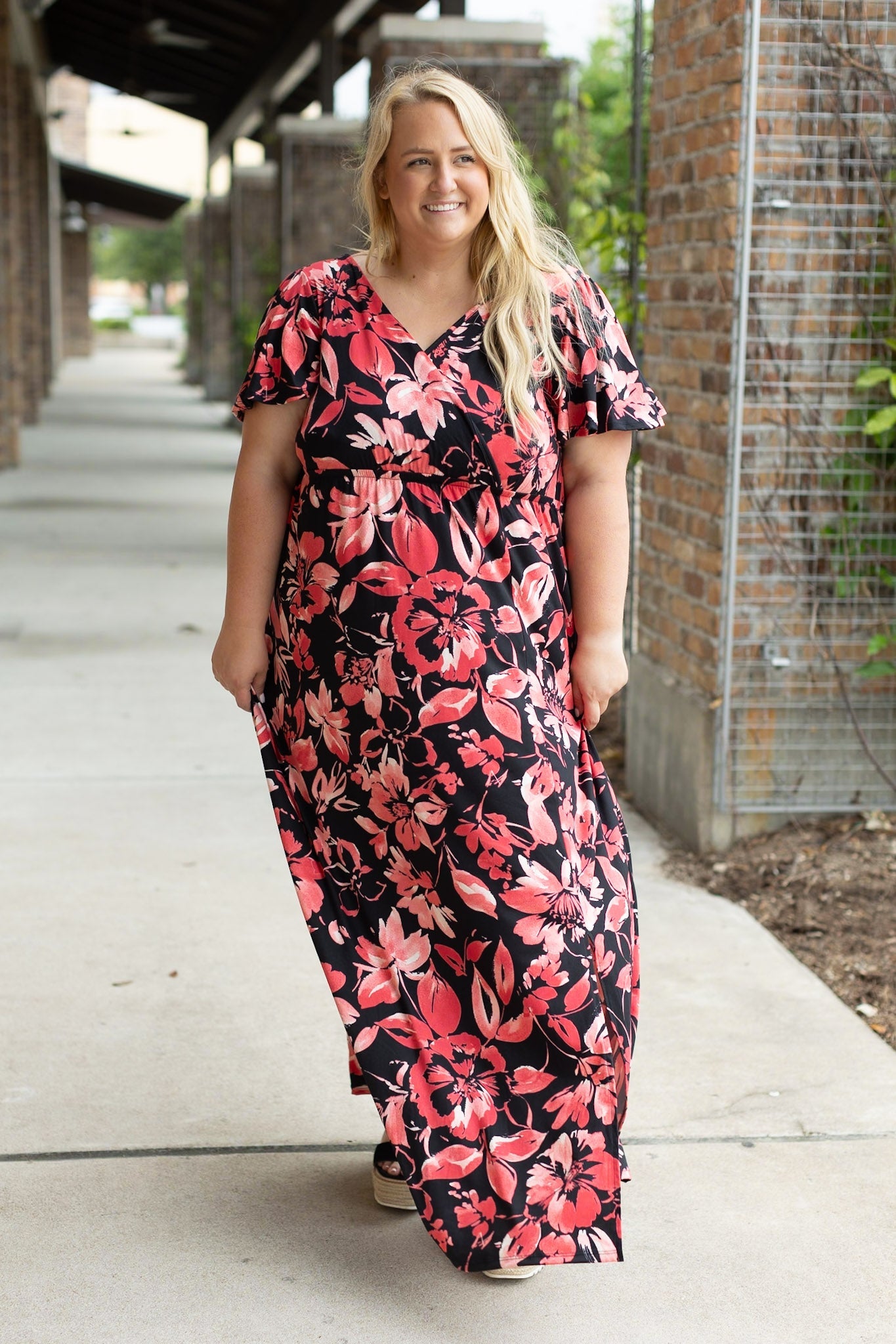 Michelle Mae Millie Maxi Dress - Black and Red Tropical