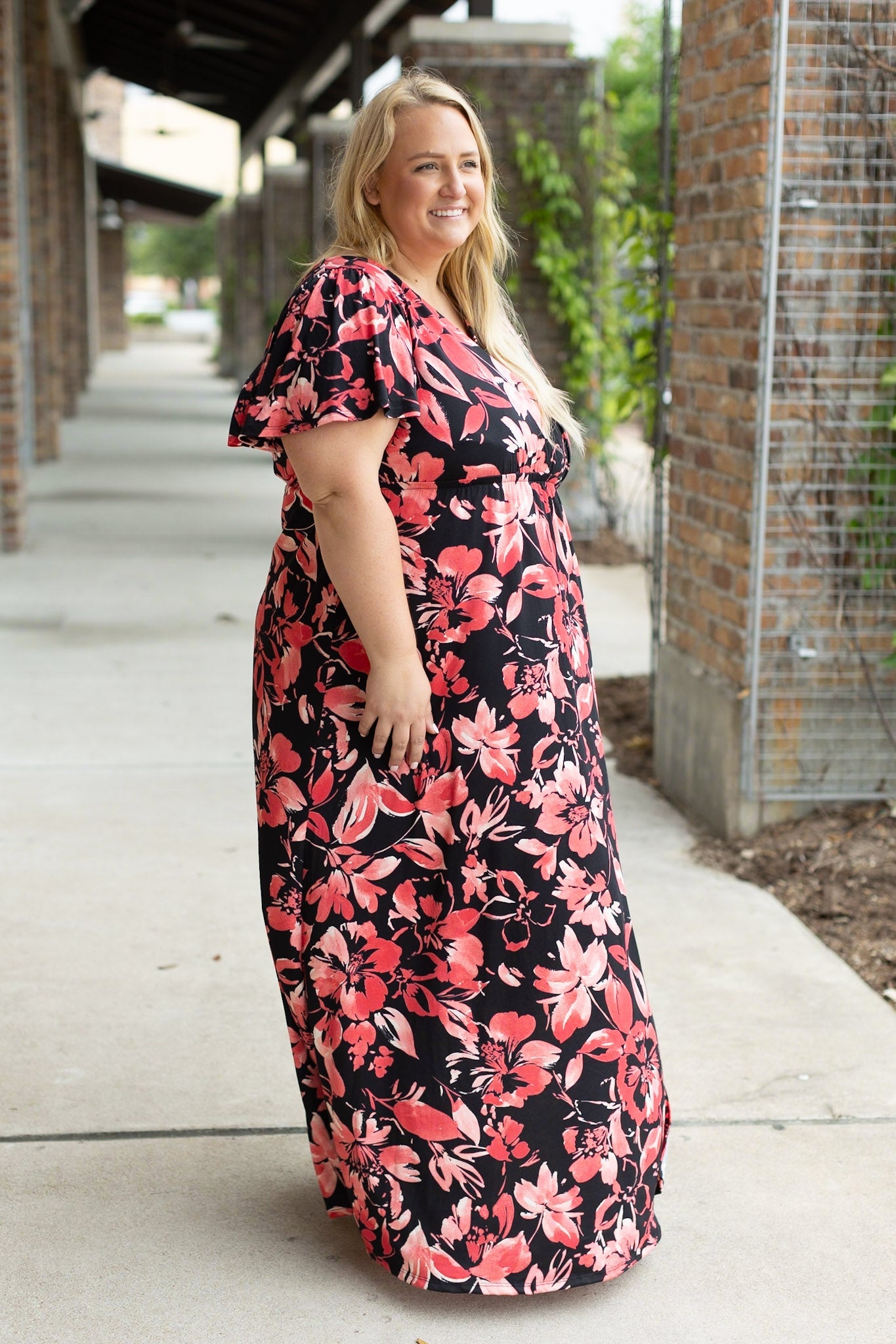 Michelle Mae Millie Maxi Dress - Black and Red Tropical