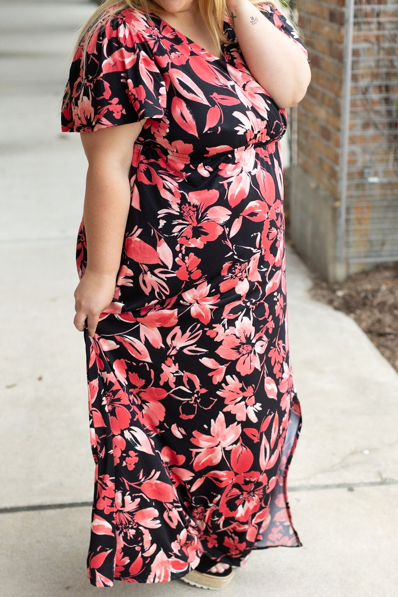 Michelle Mae Millie Maxi Dress - Black and Red Tropical