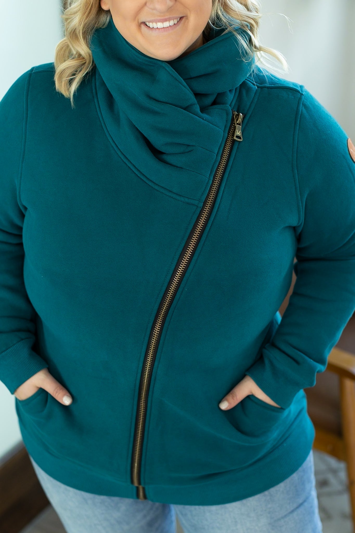 Michelle Mae Quinn ZipUp Cowl - Teal