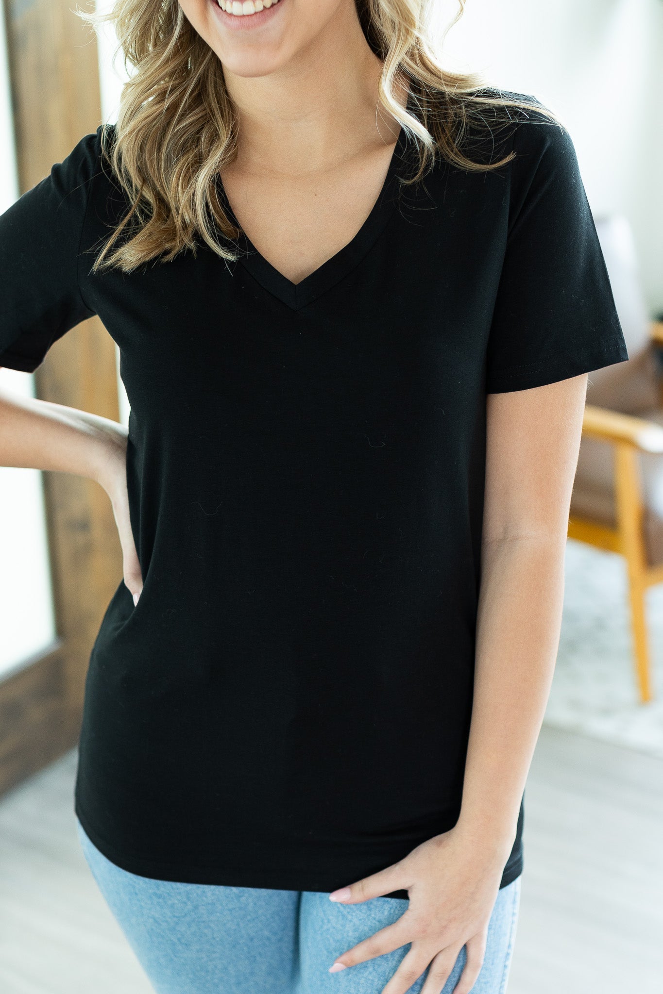 olive short sleeve tee in black womens top