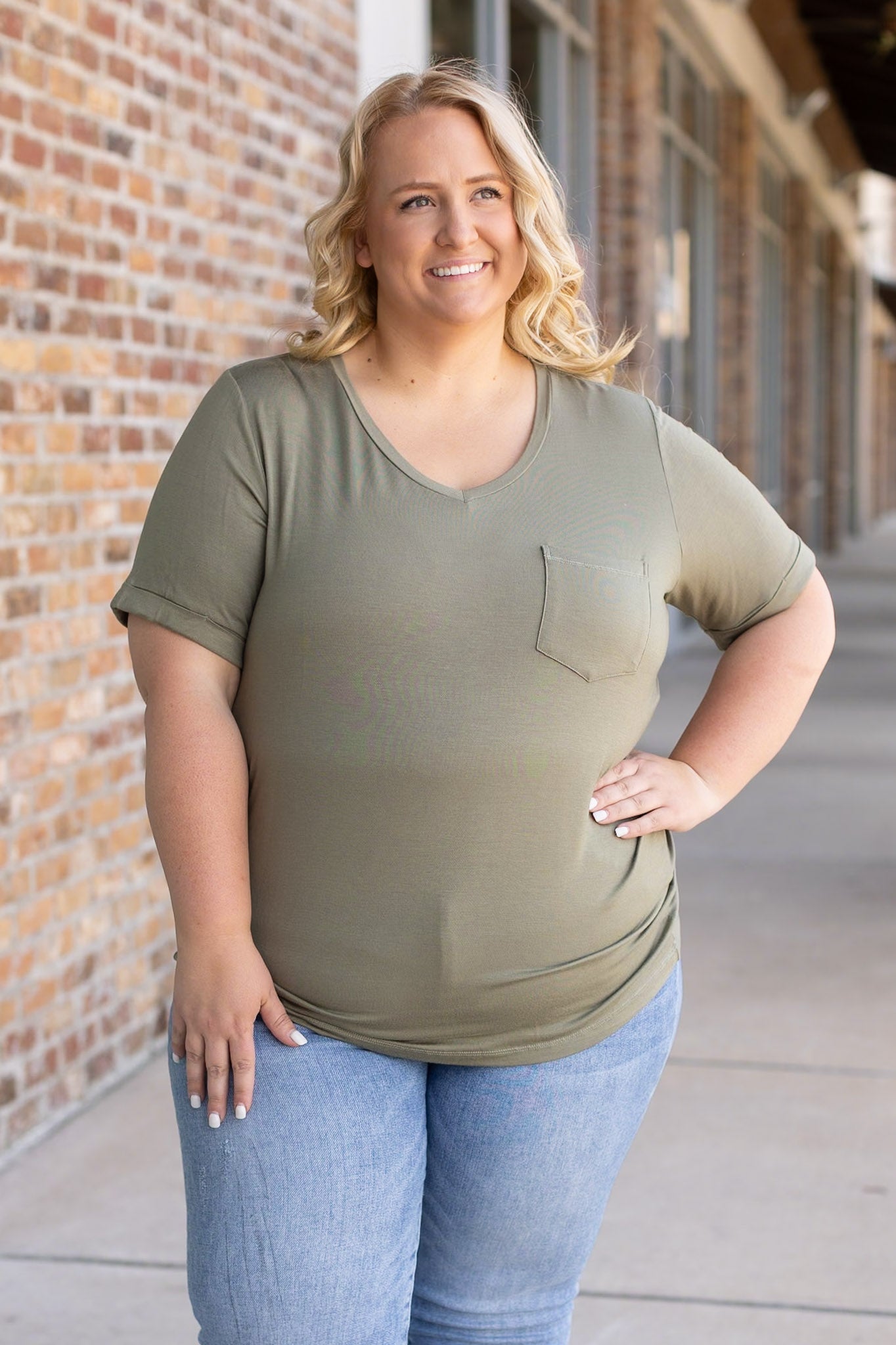 Michelle Mae Sophie Pocket Tee - Olive