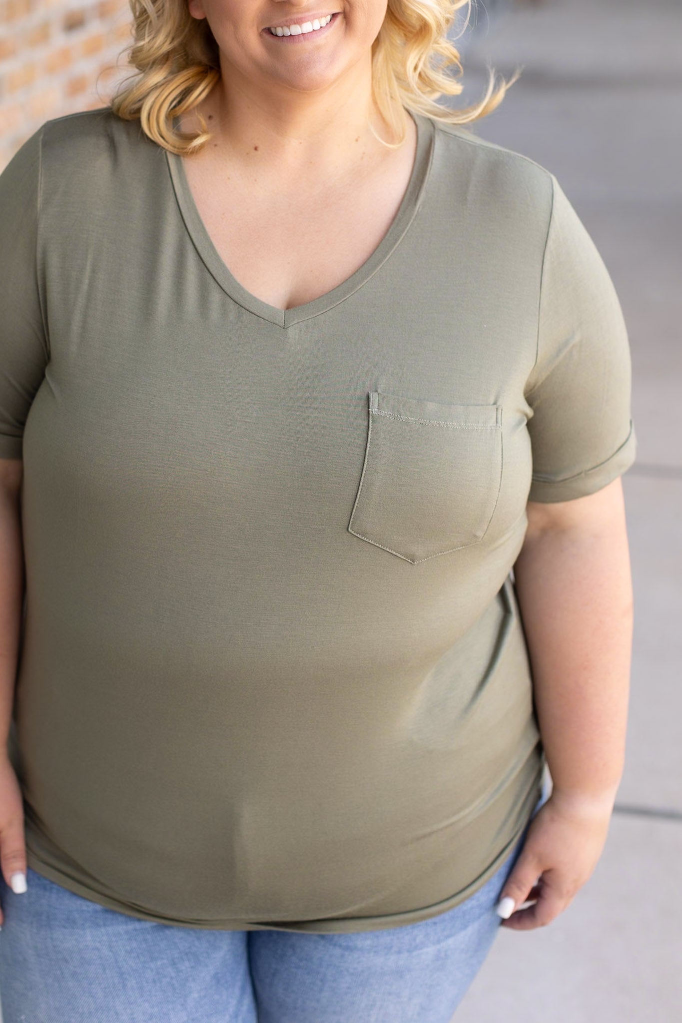 Michelle Mae Sophie Pocket Tee - Olive