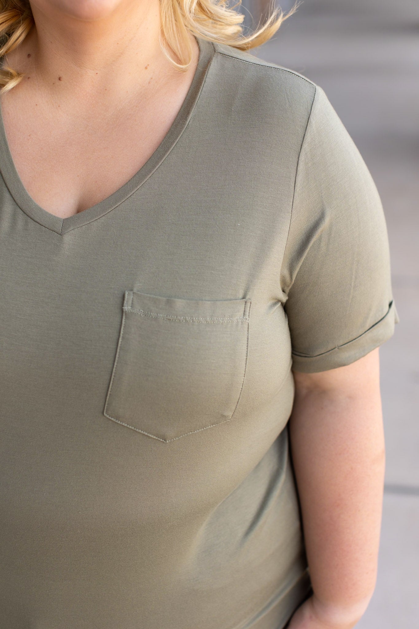 Michelle Mae Sophie Pocket Tee - Olive