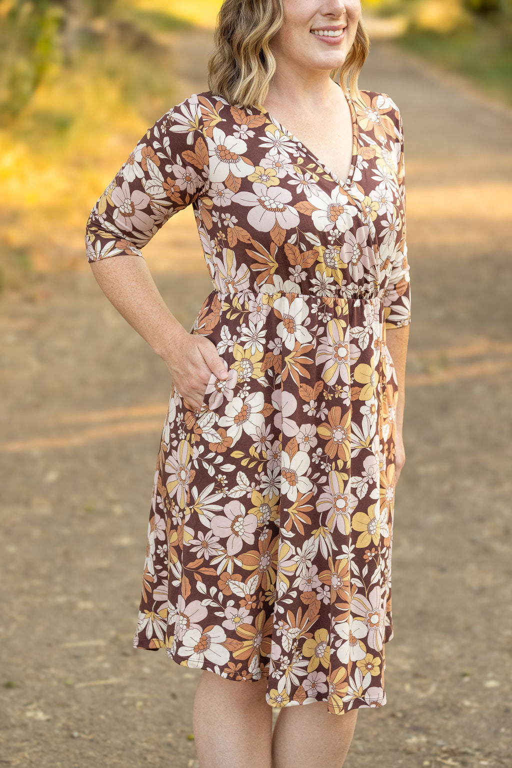 Michelle Mae Taylor Dress - Neutral Vintage Floral