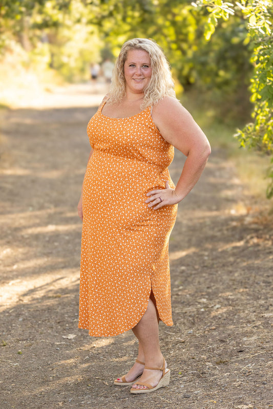 Michelle Mae Reagan Ribbed Midi Dress - Pumpkin Floral