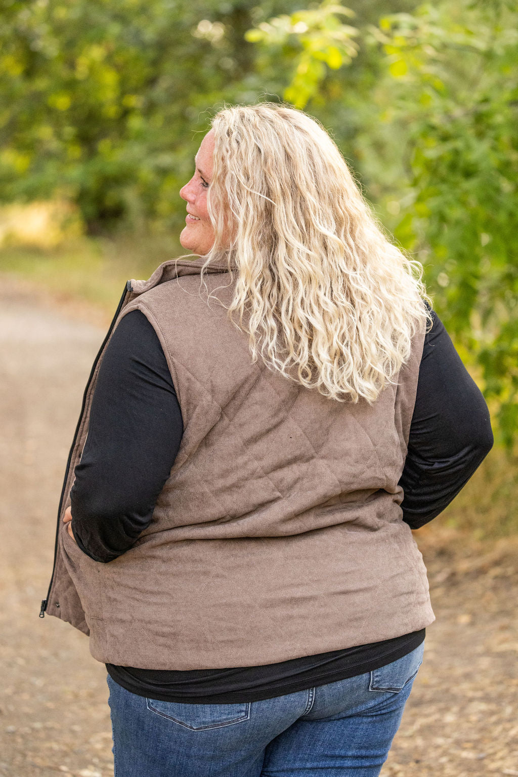 Michelle Mae Corduroy Vest - Mocha