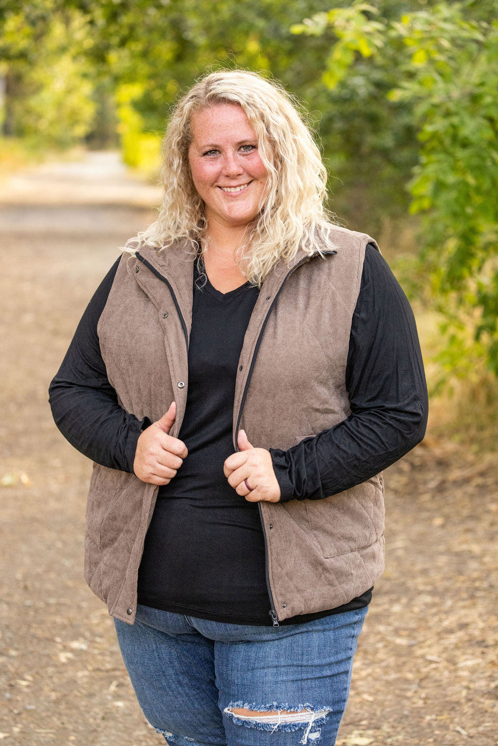 Michelle Mae Corduroy Vest - Mocha