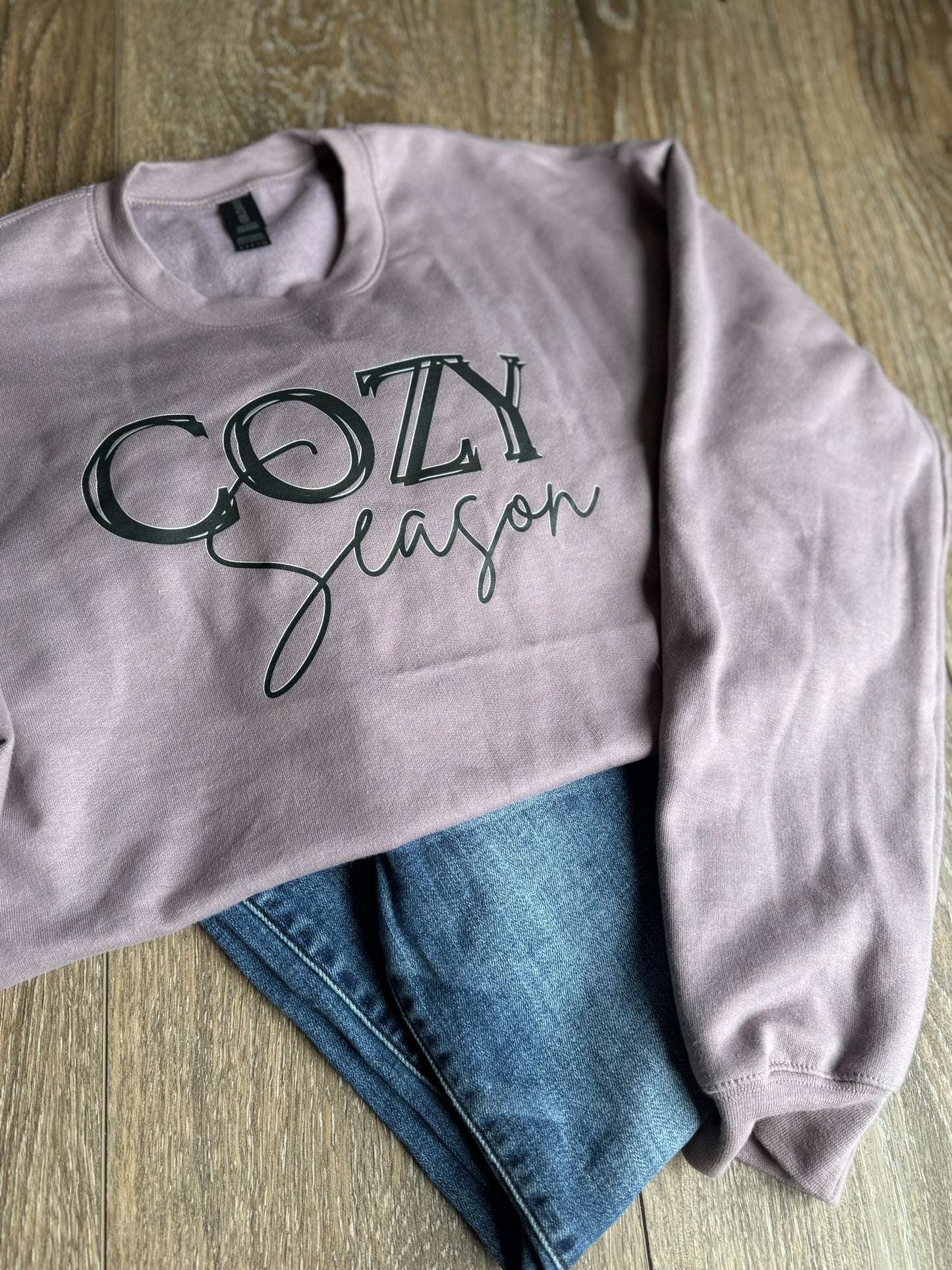 COZY SEASON Graphic Sweatshirt