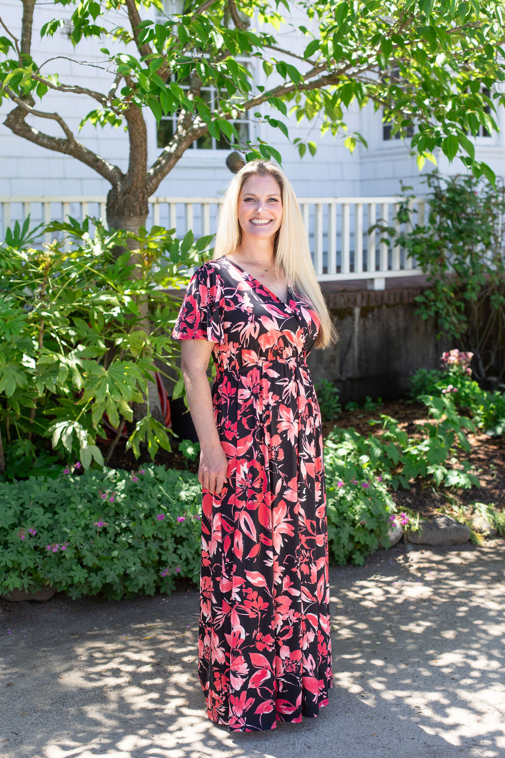 Michelle Mae Millie Maxi Dress - Black and Red Tropical