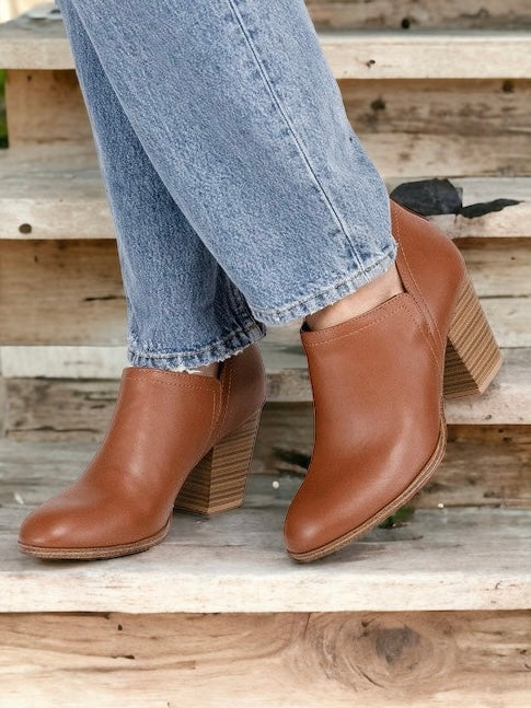 SODA GAMEY Ankle Booties