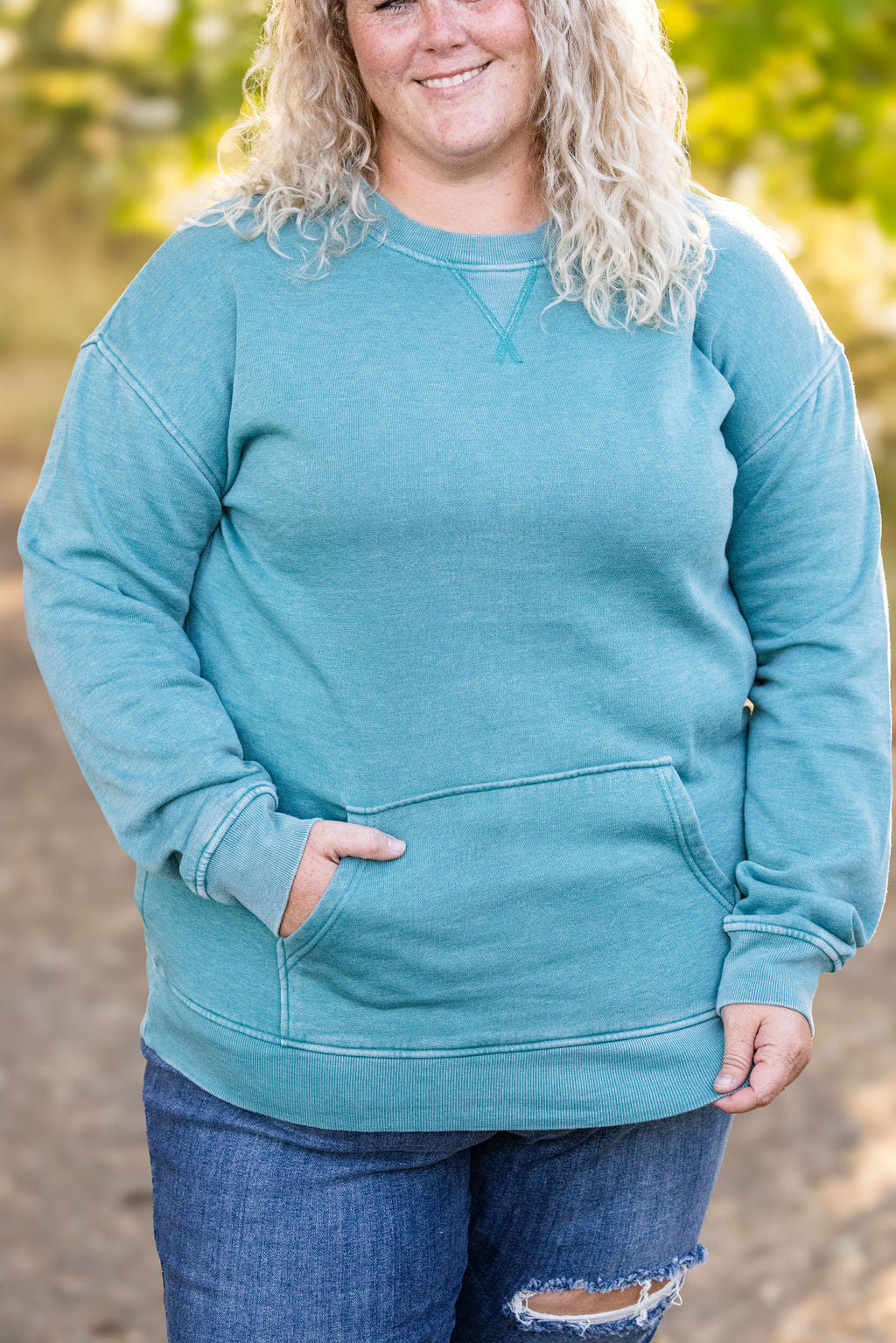 Michelle Mae Vintage Wash Pocket Pullover - Teal