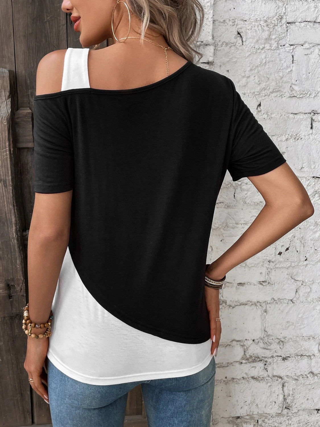 PREORDER- Contrast Asymmetrical Neck Short Sleeve T-Shirt