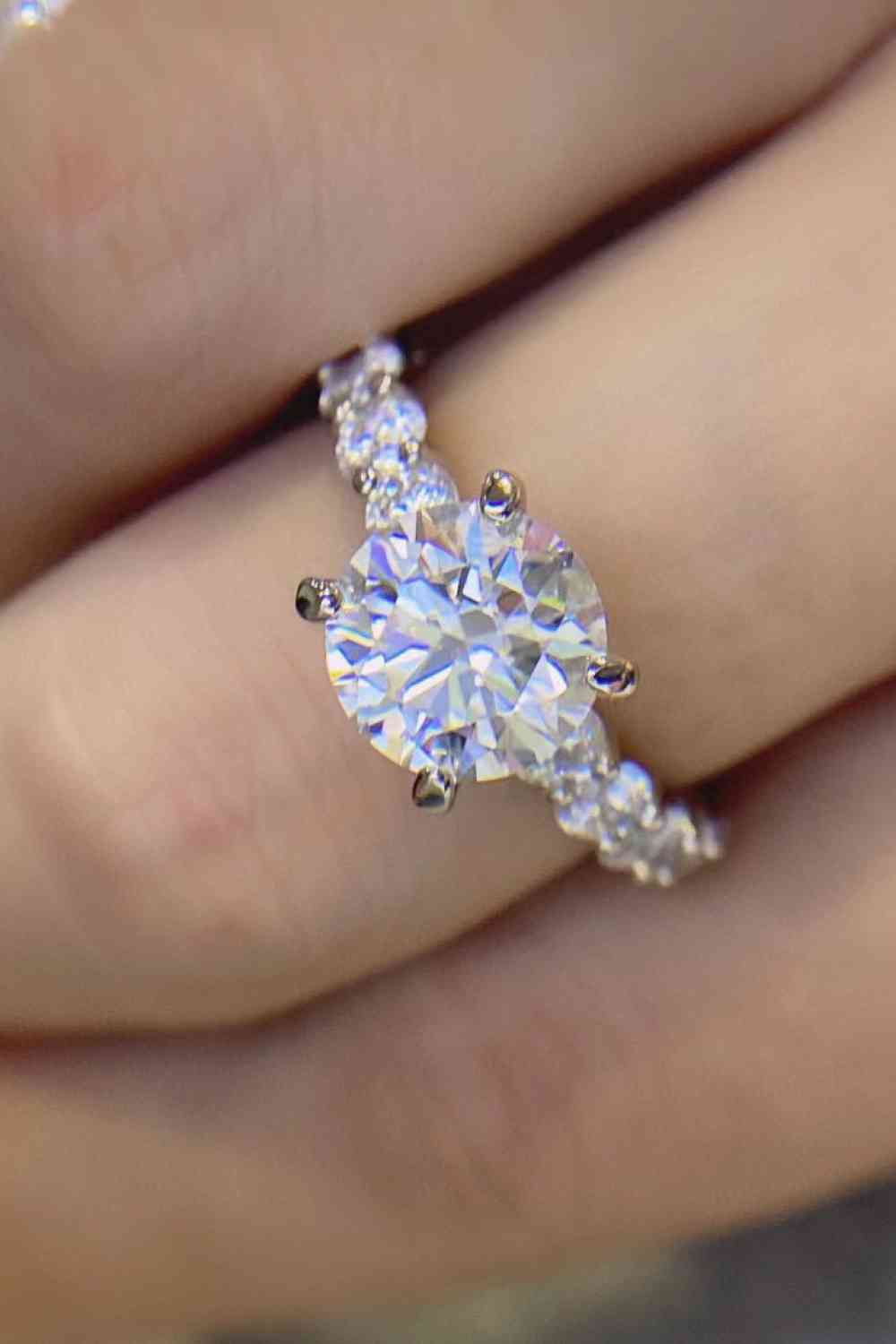 PREORDER- 2 Carat 4-Prong Moissanite Ring